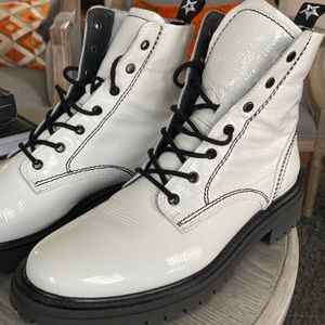 Paul Green white patent leather combat boots women’s size 9.5.